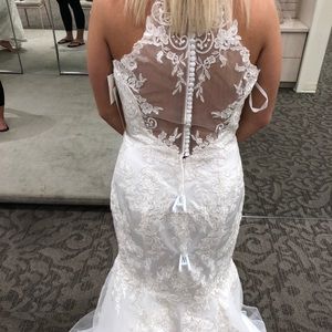 Wedding dress